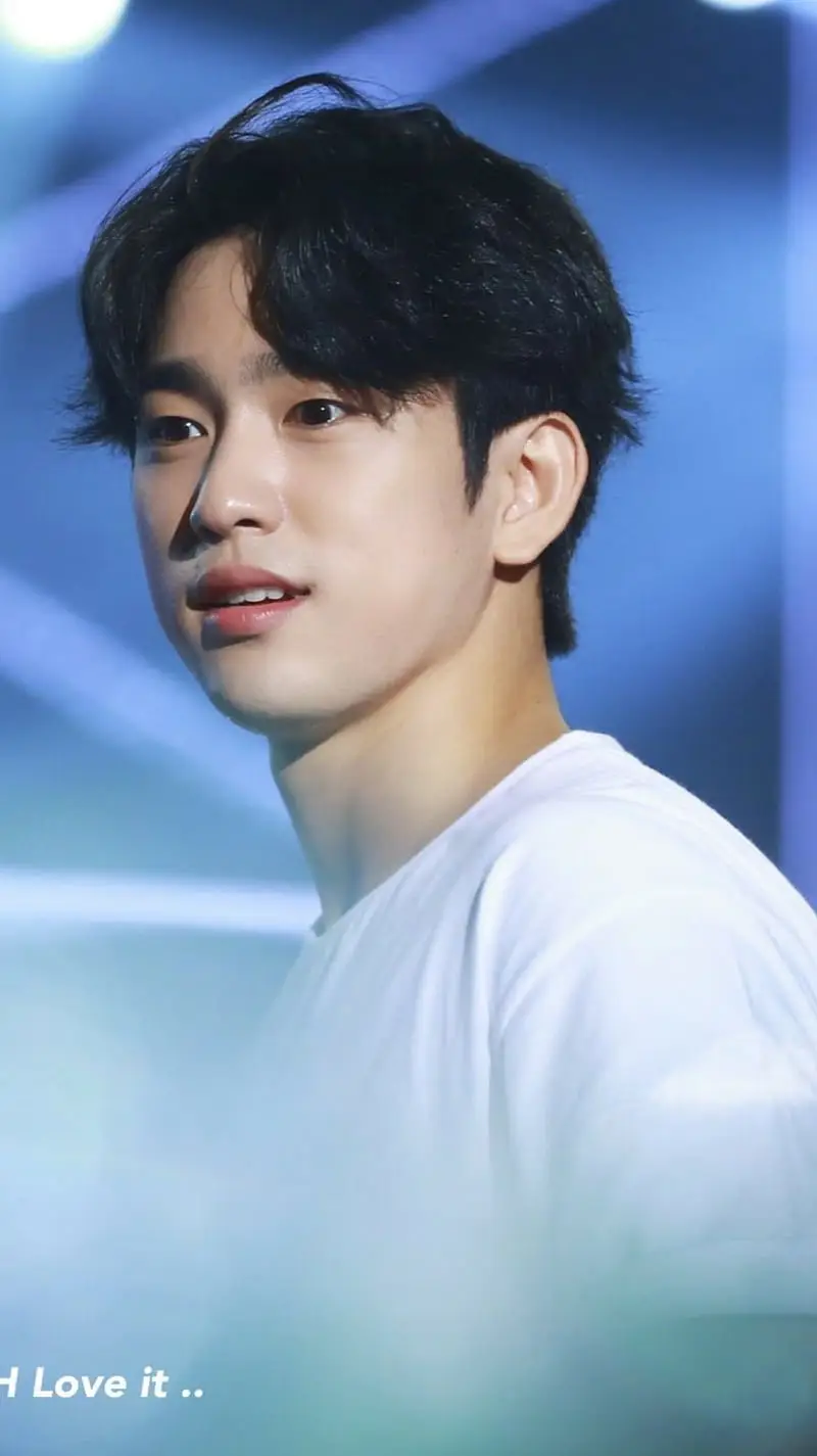 Jinyoung de GOT7